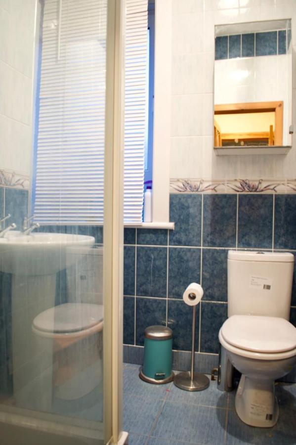 Newly Refurbed Home With Free Parking Edinburgh Exterior photo